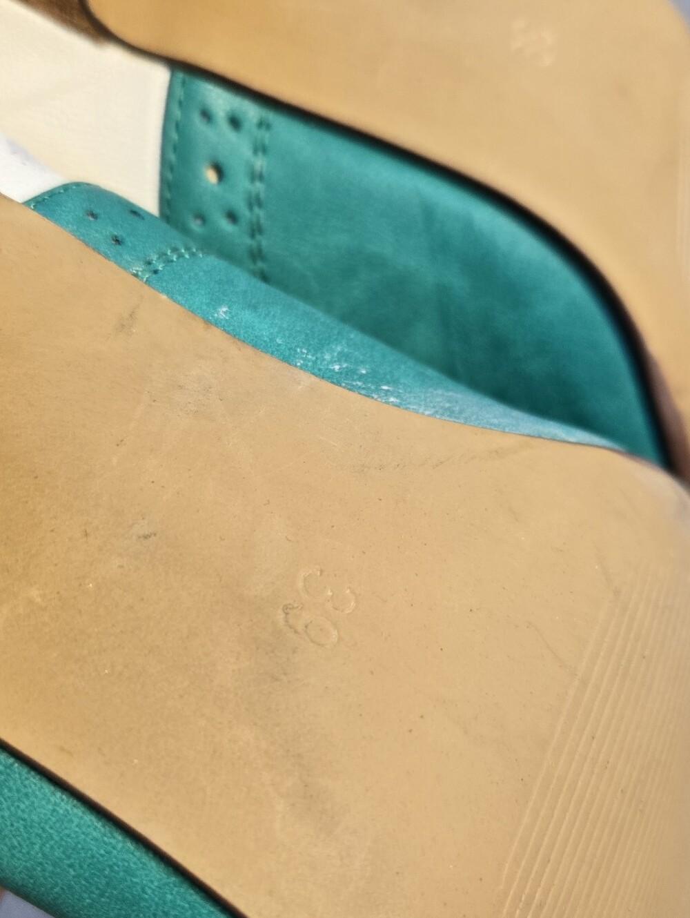 Chelsea Crew Two-Tone Teal and White Heeled Oxford Pumps - Picture 11 of 13